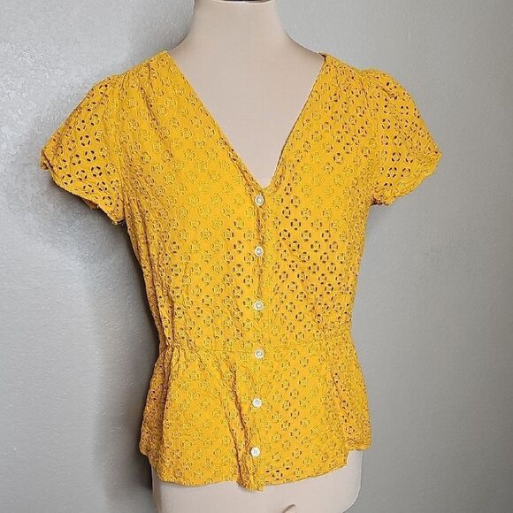 J.crew 4 Mustard Yellow Eyelet Button-Up Short Sleeve Top - Picture 2 of 9